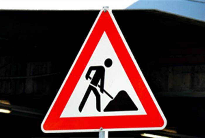 Upozorňujeme na částečnou a úplnou uzavírku silnice II/310 Lukavice - Žamberk, III. a IV. etapa z důvodu rekonstrukce silnice.  Od 16.03.2026 do 29.03.2026 (III. etapa - částečná uzavírka silnice II/310 v úseku křižovatky silnic II/310 X MK ul. Školská - křižovatka silnic II/310 x MK ul. Lukavská).  Od 30.03.2026 do 12.04.2026 (III. etapa - úplná uzavírka silnice II/310 v úseku křižovatky silnic II/310 X MK ul. Revoluční - začátek obce Lukavice).  Od 13.04.2026 do 31.07.2026 (IV. etapa - úplná uzavírka silnice II/310 v úseku křižovatky silnic II/310 X MK ul. Školská - začátek obce Lukavice)  Uzavřený úsek: 860 m (III. etapa - částečná uzavírka); 1400 m (III. etapa - úplná uzavírka); 1200 m (IV. etapa - úplná uzavírka)