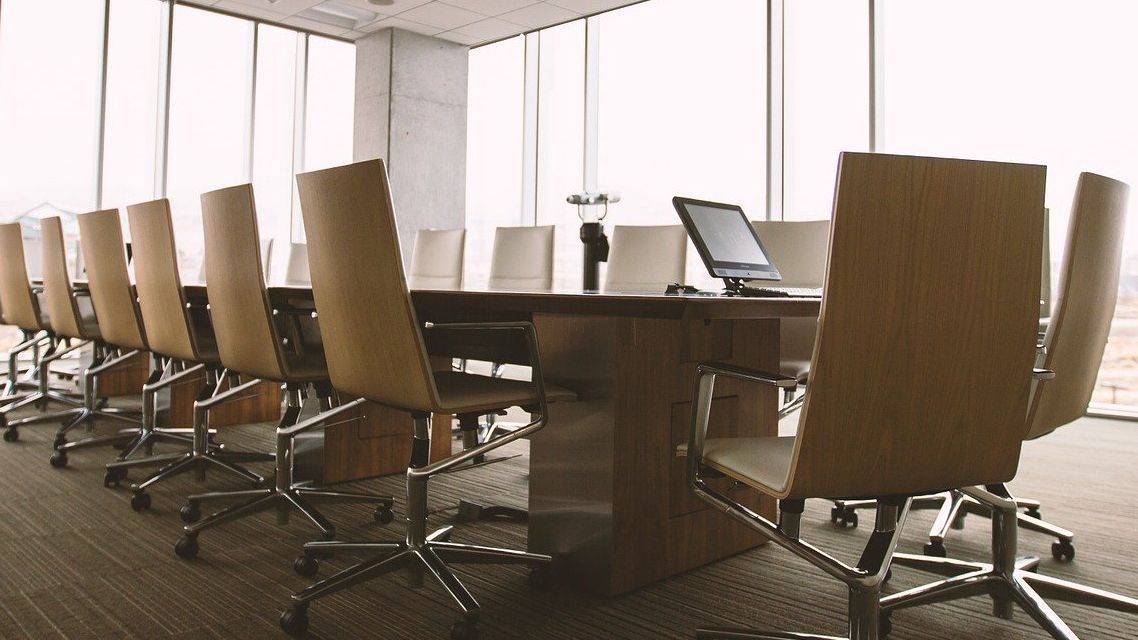 O 18:00 v zasadacej miestnosti na Maloboršanskej ulici 8