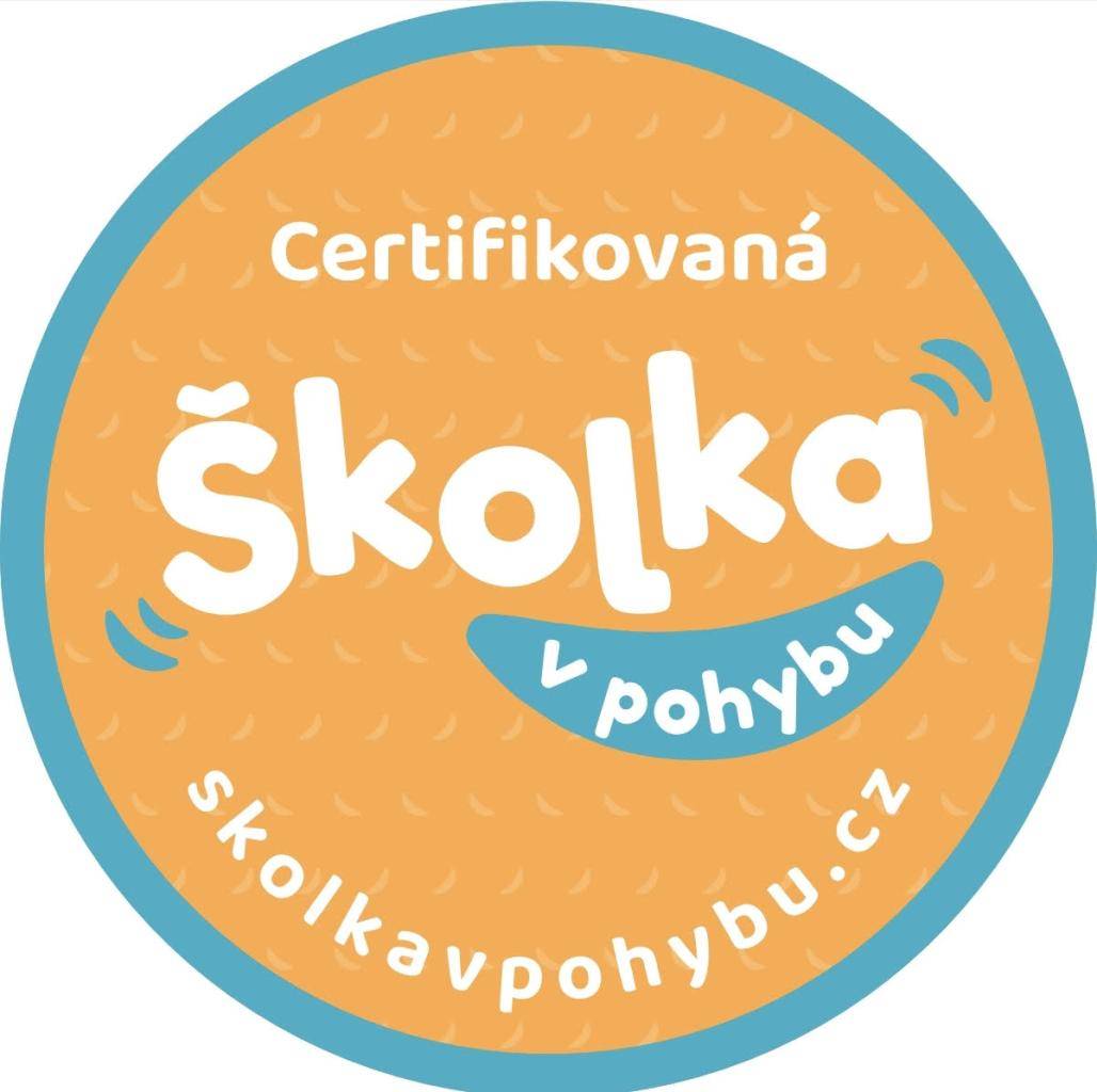 Naše školka se na začátku školního roku registrovala do programu Školka v pohybu. Tento projekt umožňuje školkám získat certifikovanou známku pohybové školky a osvědčení od MŠMT, což rodičům zaručuje, že jejich děti se účastní aktivit zaměřených na pohyb a zdravý životní styl.