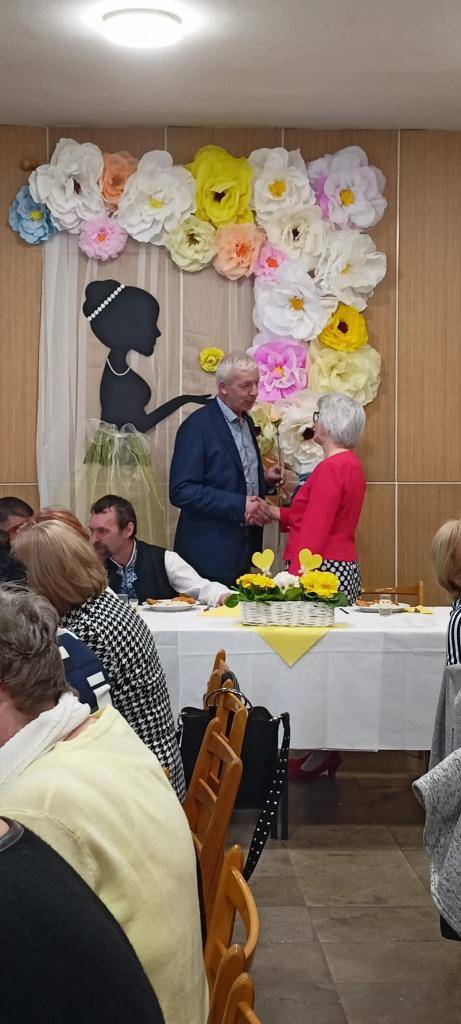 V sobotu sa seniorky nevenovali domácim prácam, ale 65 členiek sa stretlo, aby spoločne oslávili MDŽ.