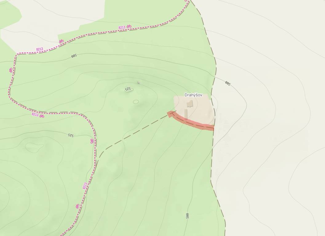 Do odvolání nepoužívat cestu okolo Hájenky v Drahýšově viz. červené vyznačení na obrázku. Probíhají stavební práce a terénní úpravy. Děkujeme.