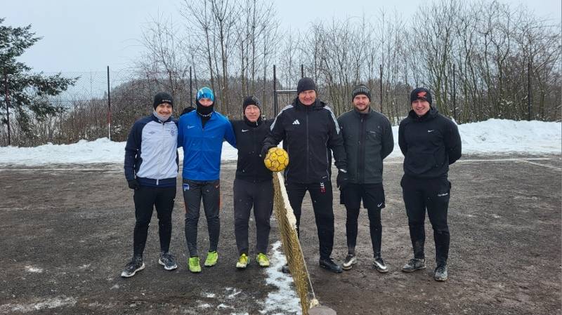 TJ Sokol Drahlín uspořádal tradiční novoroční klání v nohejbalu trojic dne 10. ledna 2026