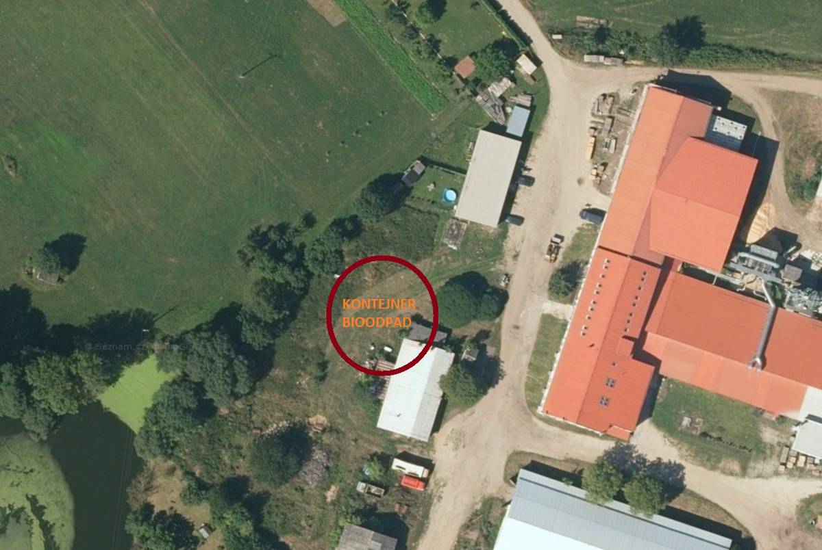 Změna místa pro odkládání bioodpadu Z důvodu stavebních prací v areálu družstva je přemístěno místo, kde můžete odevzdat biologický odpad.  Od pátku 13.3.2026 je nově umístěn kontejner na odkládání bioodpadu v areálu družstva za bývalou váhou (níže mapka umístění). Do kontejneru patří biologicky rozložitelný odpad, jako například tráva, listí, zbytky ovoce a zeleniny, zemina z květináčů, štěpky z větví, malé větvičky a piliny.