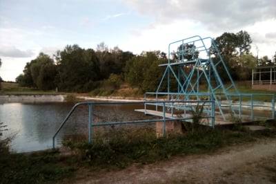 Žádost o pomoc při čištění koupaliště