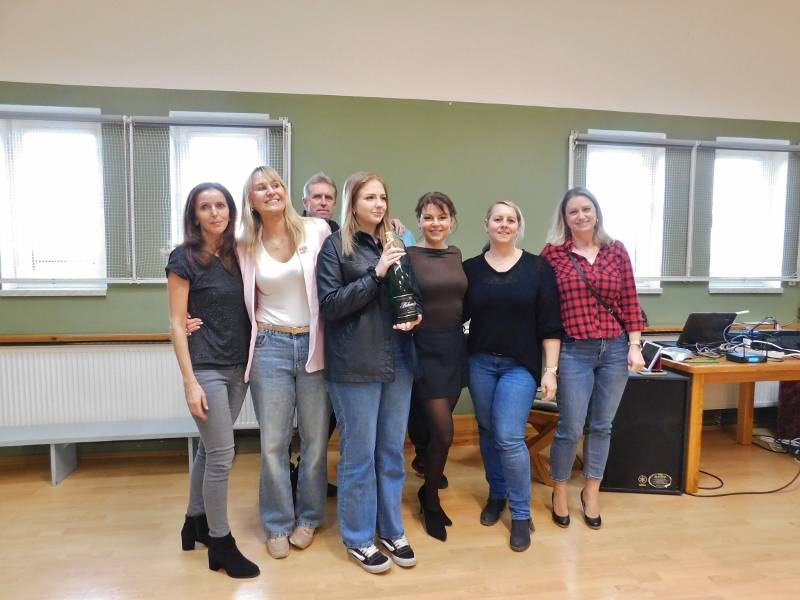 Hasiči za pomoci Obce Drahlín uspořádali v sobotu 7. března 2026 Retro MDŽ.