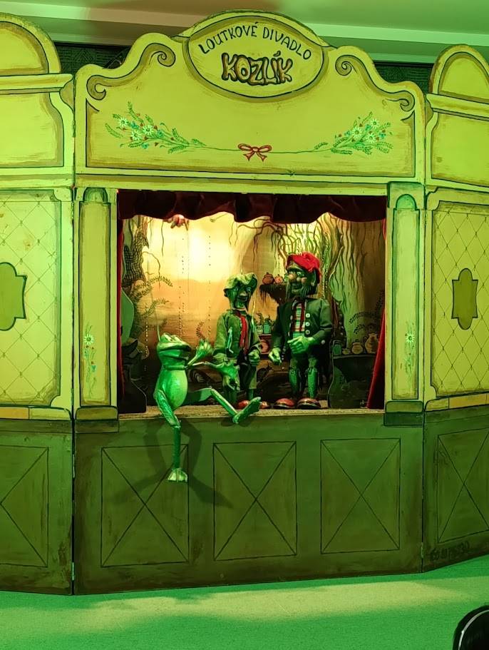 V sobotu se od tří hodin hrálo pro naše nejmenší loutkové divadlo. Připomeňte si atmosféru ve fotogalerii.