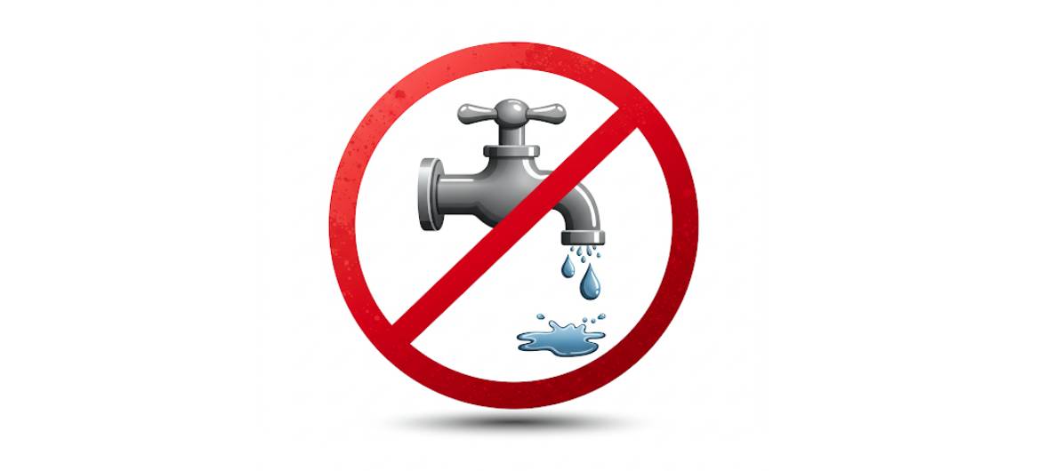 Upozorňujeme občany, že z důvodu poruchy na vodovodním řadu na sídlišti nepoteče voda od čp. 243 a prodejny COOP směr Brodce, dále v Brodcích a Hrutově. Ihned po odstranění poruchy bude dodávka vody obnovena.