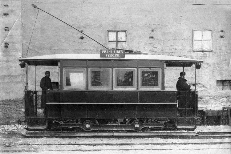 Městská část Praha 8 ve spolupráci s Dopravním podnikem hl. m. Prahy připravuje oslavy 130 let elektrické dráhy Praha–Libeň–Vysočany. Akce se uskuteční v neděli 22. března 2026 od 14:00 do 18:00 na Palmovce, na prostranství před Komerční bankou.