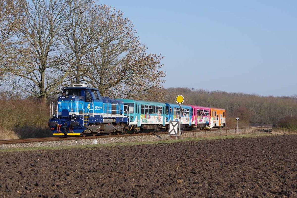 Aktuální vydání Informačního zpravodaje PID, ve kterém se dočtete následující novinky: