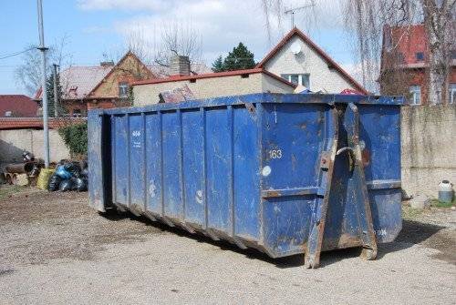 Od 20.3. do 22.3.2026 budou v obci přistaveny kontejnery na velkoobjemový odpad, a to ve dvoře OÚ - pátek 14.00-18.00, sobota+neděle 9.00-12.00. Do kontejneru nepatří zemina, stavební suť, nebezpečný odpad, TV nebo PC. Dřevo a velké kusy kovu, skla nebo plastů odevzdávejte zvlášť.