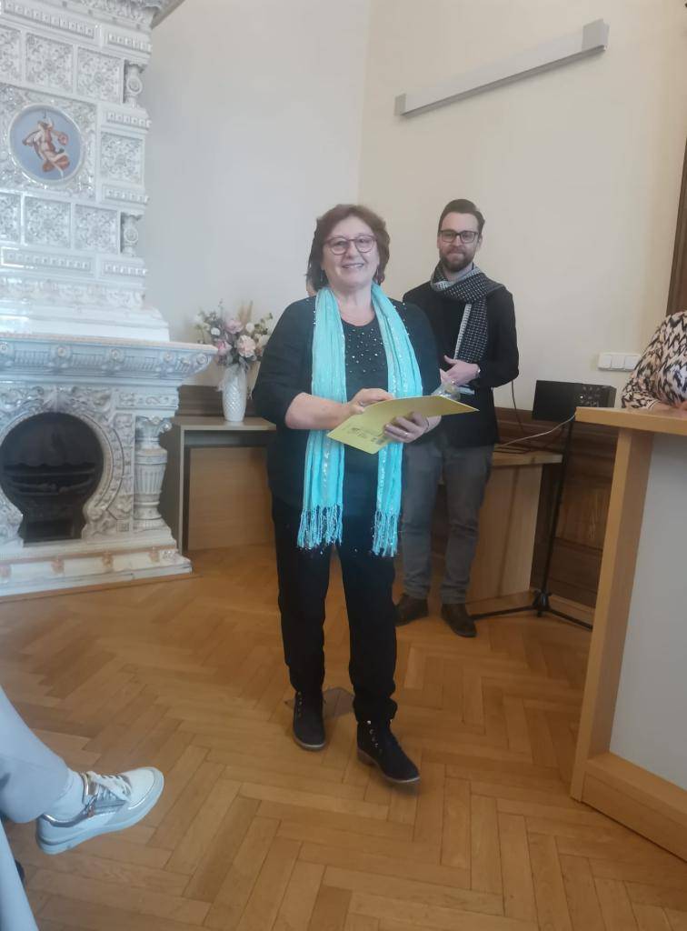 V Radovesicích máme mnoho aktivních a inspirativních lidí. Mezi ně bezesporu patří i manželé Hanka a František Záveských, kteří se dlouhodobě věnují vzdělávání v rámci Univerzity třetího věku.