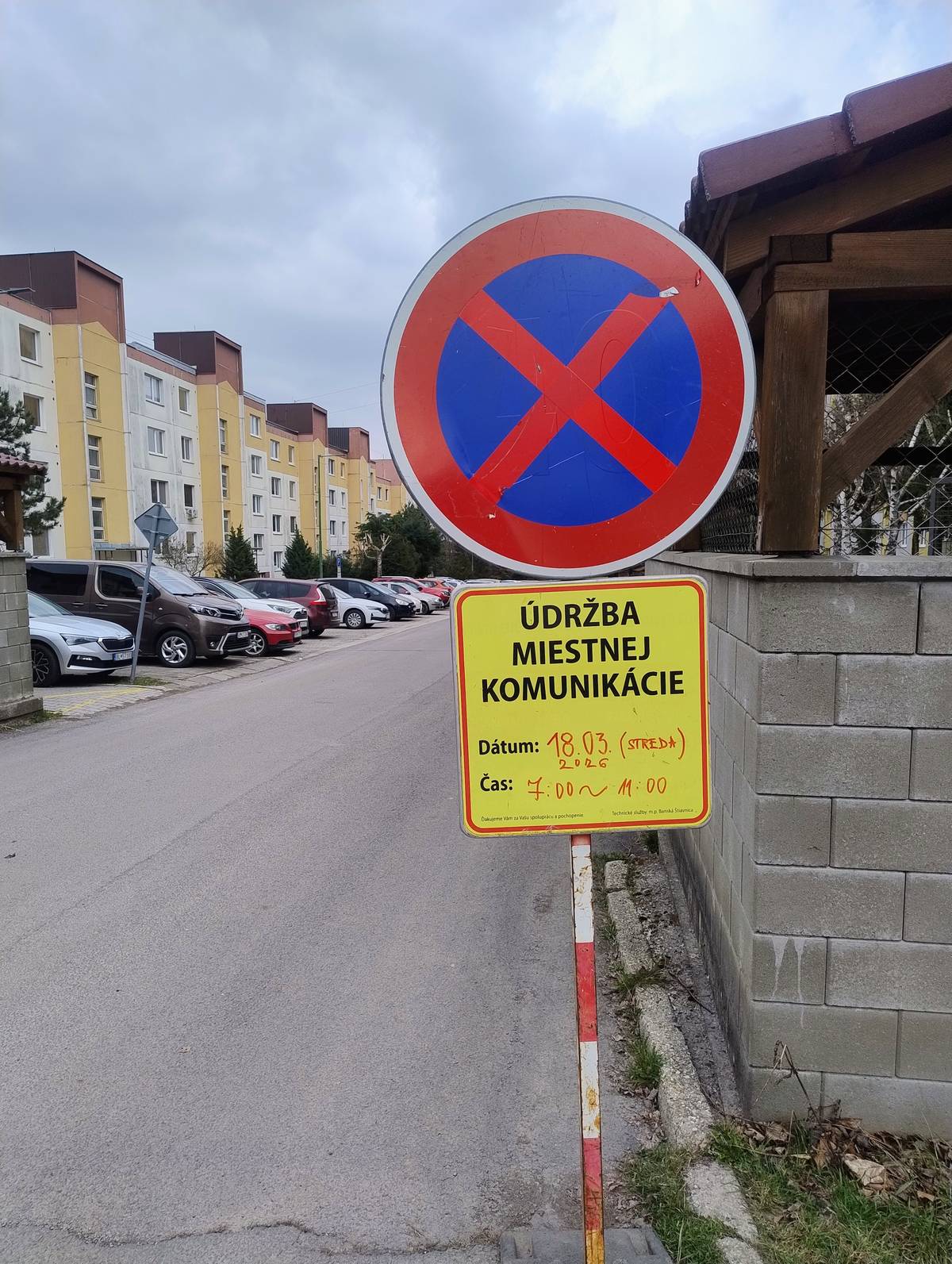 Oznamujeme obyvateľom, že čistenie parkovacích plôch, sídlisko Drieňová bude prebiehať v súlade nasledovným harmonogramom:     ✅ streda 18.3.2026, časy sú uvedené na dopravnom značení (7:00 – 11:00 – 12:00 hod.): - ul. Straku, - ul. Pátrovská, - ul. Bratská, - ul. Energetikov.     ✅ štvrtok 19.3.2026 (tabule s časom budú osadené v stredu doobeda): ul. L. Svobodu.     Ďakujeme za pochopenie a ústretovosť.