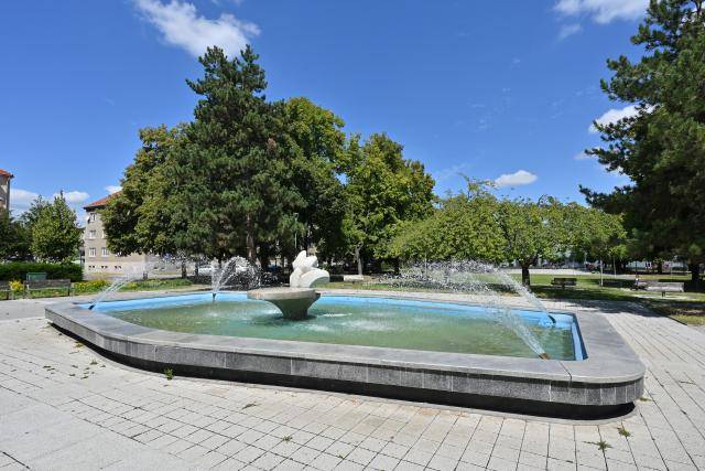 Statutární město Prostějov připravuje opravu kašny na náměstí Spojenců. Ta je nutná kvůli poškozenému dnu, které v současném stavu neumožňuje její bezpečné zprovoznění pro letošní sezónu.                               Číst dál...