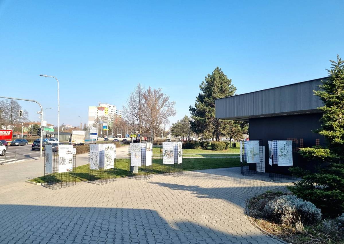 Nestihli jste vyplnit anketu k návrhu Mariánského náměstí a okolí❓ Nevadí❗ 📋Anketu prodlužujeme do neděle 22.3., aby ji stihli vyplnit i ti, komu dorazil Jižní kurýr do schránek až tento týden. Váš názor je pro nás klíčový👍. 🌳Venkovní výstavu jsme mezitím opět přesunuli – nyní ji najdete před radnicí.  🔗 https://www.munipolis.cz/app/anketa/anketa-komarov