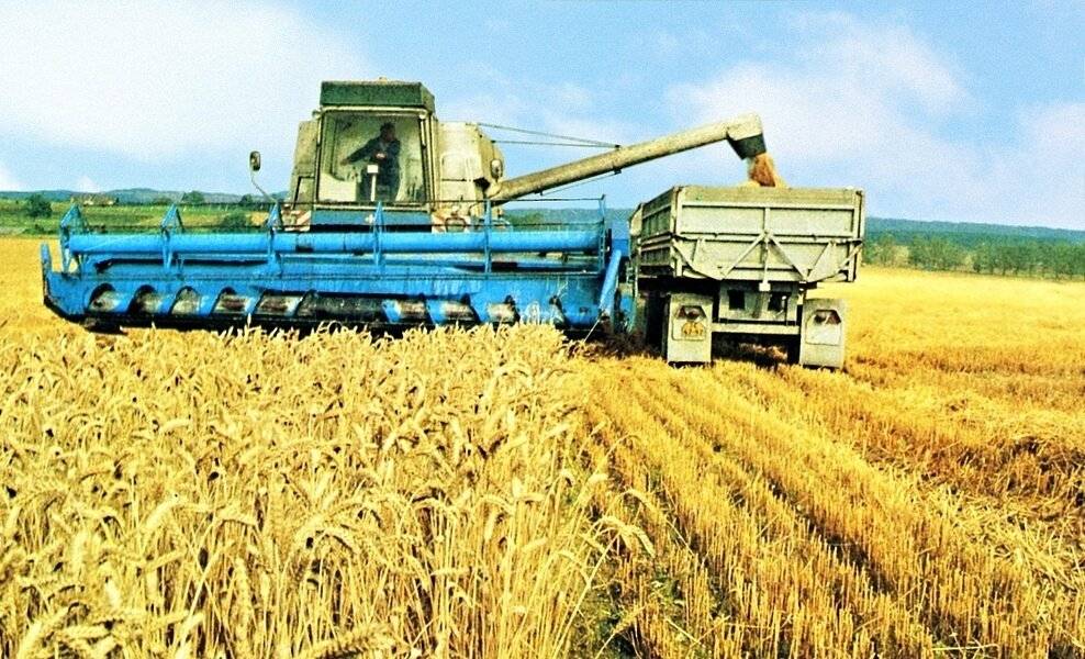 Přednáška, Společenský areál Mže, Hornická 1695, 34701 Tachov, pondělí 23. 3. 2026 od 18.00. Cyklus promítání starých fotografií a filmů připravuje Aleš Santner.