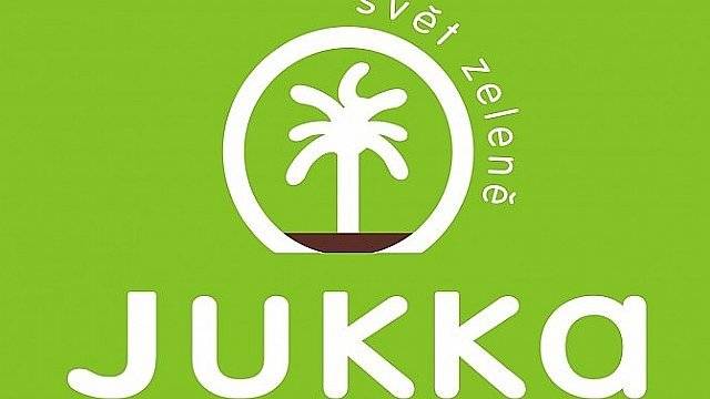 Firma Jukka bude prodávat ve středu 25. 3. 2026  od 11.15 do 12.15 hod. na náměstí v Hustopečích nad Bečvou jabloně a jabloně sloupovité, hrušně a hrušně sloupovité i zakrslé, meruňky i sloupovitě zapěstovatelné a kompaktní, nektarinky, nektarinky zakrslé, broskvoně, broskvoně zakrslé, rezistentní švestky vhodné i na pálení, švestkomeruňky, ryngle modré, durancie, třešně, višně, višně keřové, třešňovišně, kaki, mandloně, oskeruše, jedlé kaštany, olivy, vrby keřové i stromkové, moruše, lísky keřové, stromkové rezistentní angrešty, keřové a stromkové rybízy černé, červené a bílé, keřové josty, maliny červené, černé a žluté, malinoostružiny, ostružiny beztrnné, malinojahody, jahody i stáleplodící, rakytník, stolní vinnou révu bezsemennou i rezistentní, kanadské, indiánské a čukotské borůvky, brusinky, klikvu, samosprašné minikiwi a kiwi, aronie keřové, magnolie, rododendrony, stálozelené azalky, motýlí keře, čilimníky, šeříky keřové, mrazuodolné fíkovníky, pustoryl, albízie růžové granátová jablka, weigelie, hortenzie a jiné.  Více informací najdete na letácích ve vašich poštovních schránkách. https://www.jukka.cz/