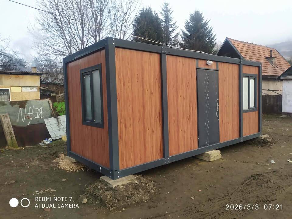 Rodinám z našej obce Švedlár vzal požiar strechu nad hlavou aj celý ich skromný majetok. Zo dňa na deň prišli o všetko. V takých chvíľach je najdôležitejšie vedieť, že na to nie sú sami.