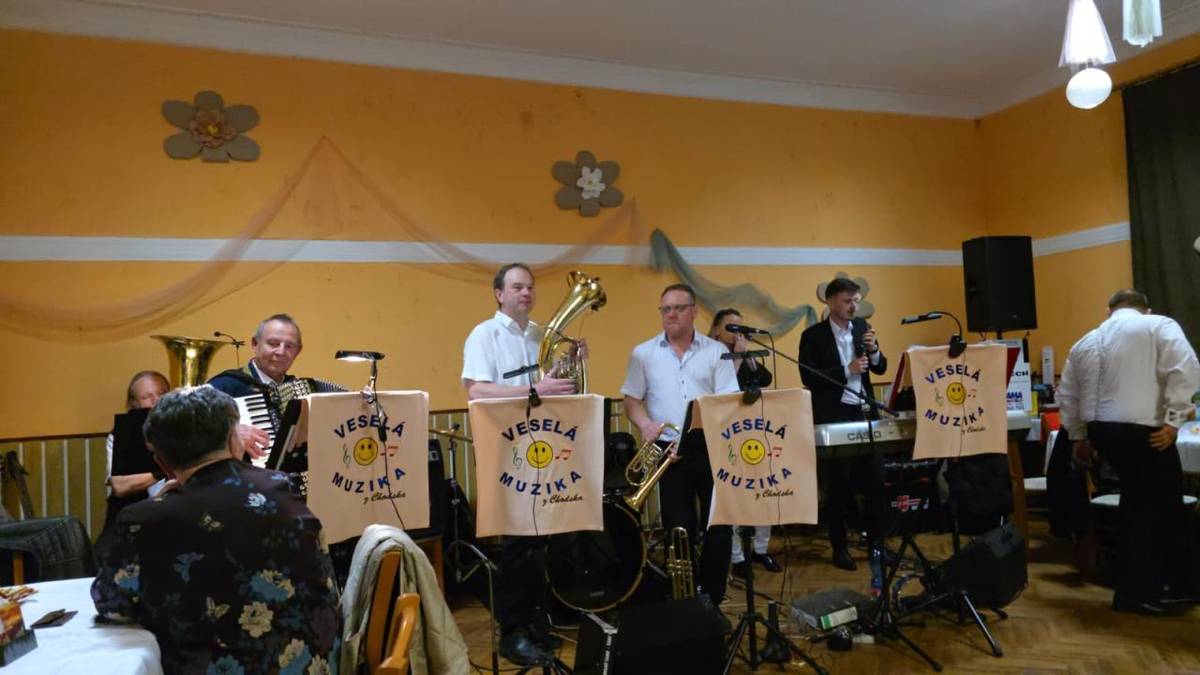 Obec Poděvousy pořádala v sobotu 14. března 2026 IX. Obecní ples