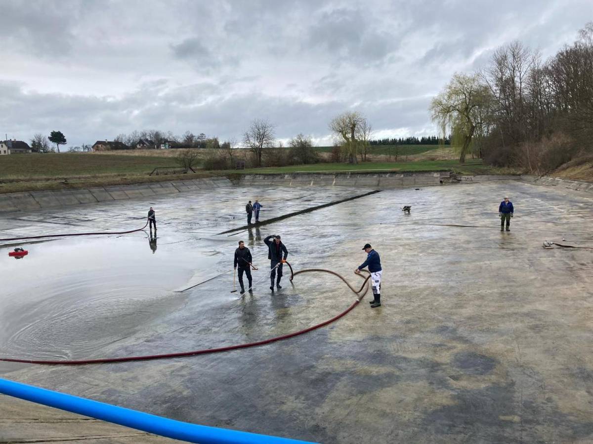 Poděkování občanům - příprava koupaliště na novou sezonu