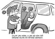 Chlap jak hora na dětské autosedačce