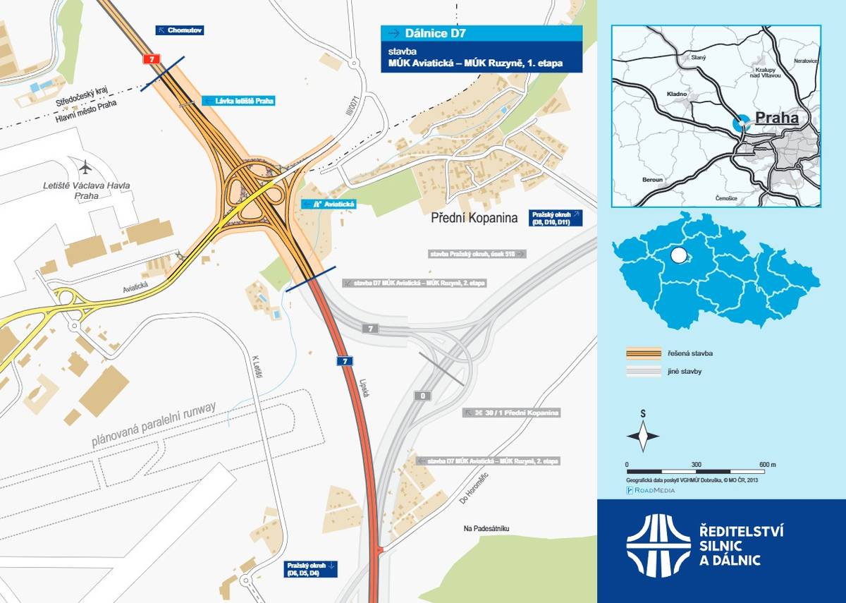Od dubna 2026 začne přestavba mimoúrovňové křižovatky AVIATICKÁ u letiště Václava Havla. Dlouhodobé omezení v dopravě, pravděpodobné zúžení jízdních pruhů a nájezd na okruh v jiném místě. To vše znamená větší časovou rezervu pro jakoukoliv cestu z a do Prahy.