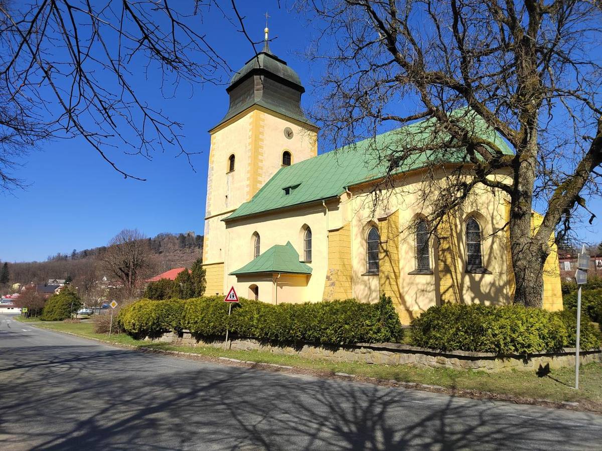 Poutní mše na Přimdě, v Mlýnci a v Újezdě pod Přimdou.