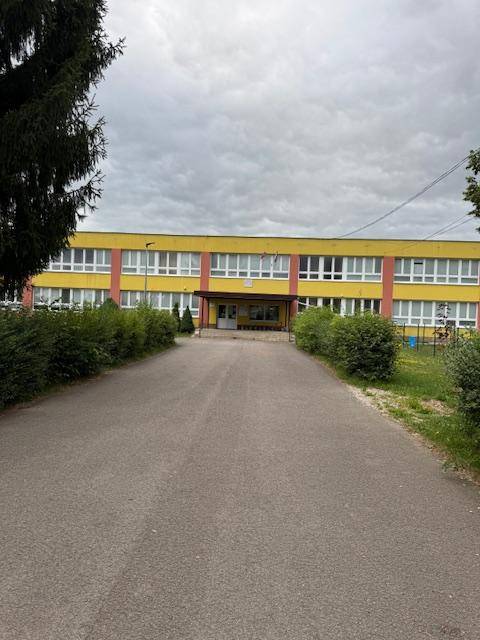 Obec Udavské začala s realizáciou projektu „Modernizácia základnej školy za účelom podpory kvalitného a inkluzívneho vzdelávania“