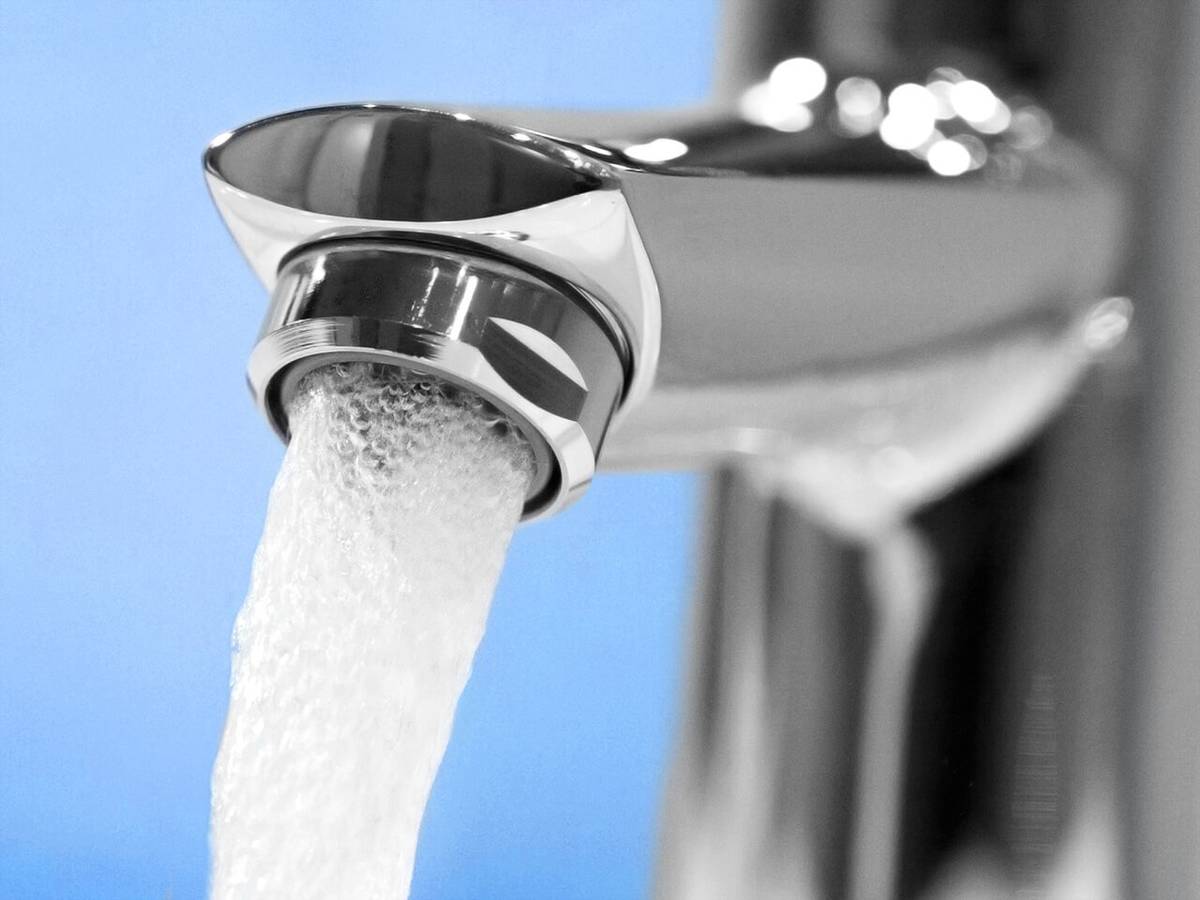 Vážení občané, ve středu 1.4.2026 bude v době od 9:00 do 11:00 hodin, kvůli výměně vodoměru ve vodárně, odstávka vody.