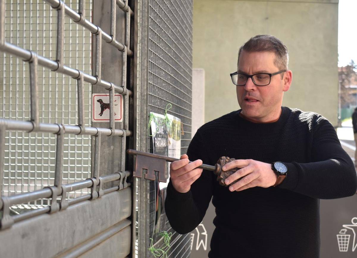 Oblíbené památky, vyzkoušené služby, ale také novinky nabídne turistům i občanům města nová sezóna turistického ruchu, která začala dnes dopoledne v Žatci symbolickým odemknutím Chmelového majáku a celodenní akcí Žatec dokořán.