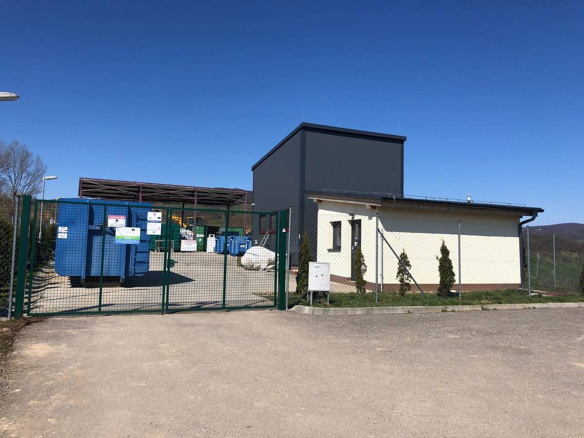 Obecný úrad v Bošáci informuje občanov, že od stredy 1. 4. 2026 dochádza ku zmene otváracích hodín  na zbernom dvore v Bošáci nasledovne:                    Streda: od 14.00 do 18.00 hod. Sobota: od 8.00 do 12.00 hod. V sobotu 4.4.2026 bude zberný dvor otvorený.