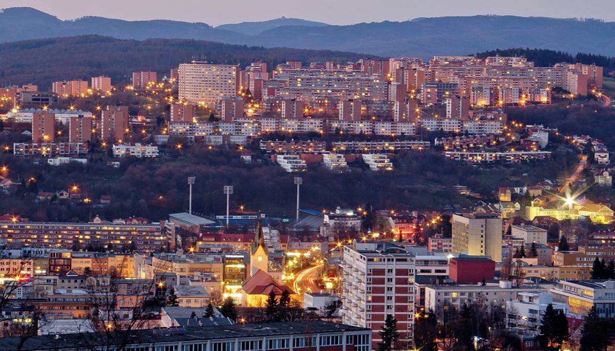 Zlín - Ve středu 1. dubna startuje již 9. ročník participativního rozpočtu Tvoříme Zlín. Tento projekt dává obyvatelům města jedinečnou příležitost aktivně se zapojit do rozvoje svého okolí a rozhodnout o tom, jak budou využity veřejné finanční prostředky.