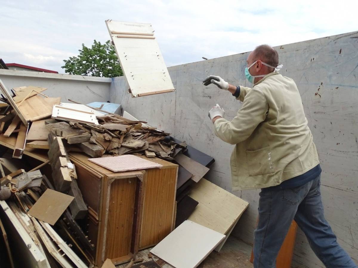 Odbor životního prostředí Městského úřadu v Litoměřicích upozorňuje, že sběrné místo v Nerudově ulici bude v sobotu 4. dubna zavřené.
