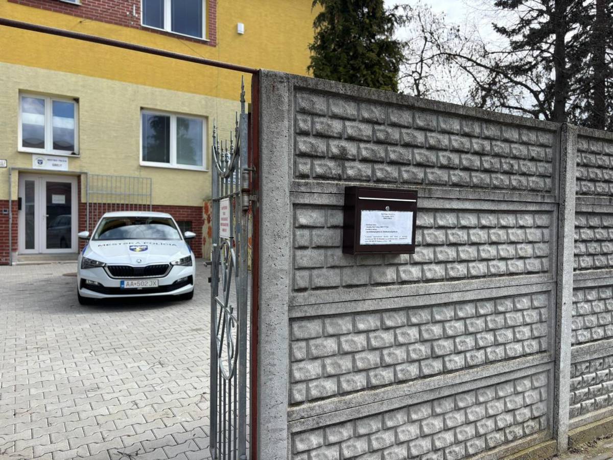 Mestská polícia Gbely oznamuje občanom, že bola zriadená a sprístupnená poštová schránka MsP Gbely, ktorá slúži na zlepšenie komunikácie medzi občanmi a mestskou políciou.