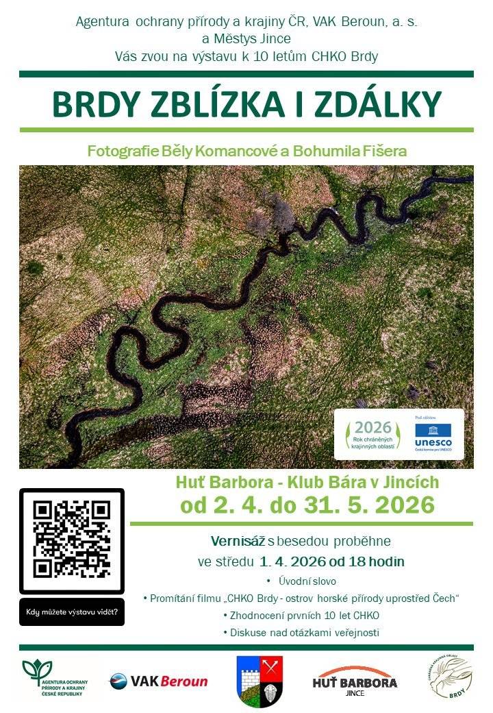Vernisáž výstavy fotografií Běly Komancové a Bohumila Fišera s besedou u příležitosti 10 let trvání CHKO Brdy se koná 1. dubna od 18.00 hodin v huti Barbora - Klubu Bára.  Výstava bude k vidění do 31. května.