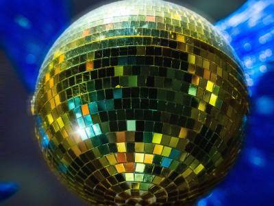 Spolek Kultura pro Želešice zve na retro akci Zpátky do 80. a 90. let - DISCO, která proběhne v pátek 10. dubna od 19:30 hodin v sálech Victoria.