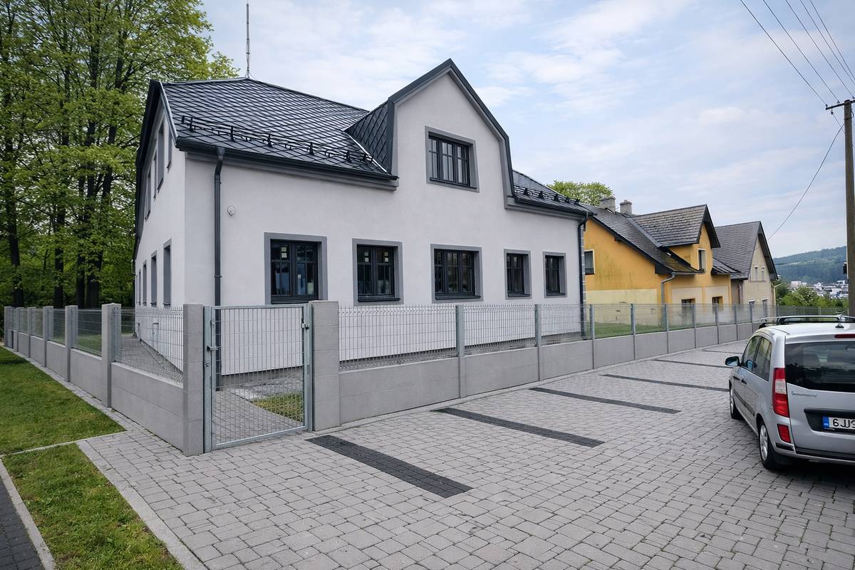 Hledáte místo pro dítě od 1,5 roku? V Branné se letos bude otevírat nová budova pro Dětskou skupinu Braňáčci.  👉 přijďte na zápis 📅 15. 4. od 15:30 📍 budova obecního úřadu Branná Těšíme se na vás 😊