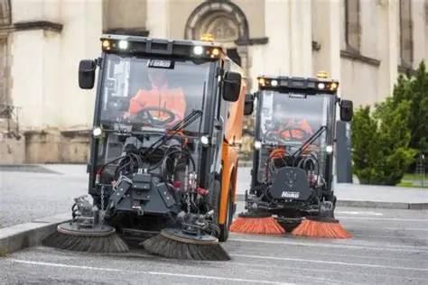 Čištění místních komunikací by mělo probíhat od zítra 31.3. do středy 1.4. Prosíme, abyste neparkovali auta na komunikacích, abychom mohli provést úklid posypu. Děkujeme