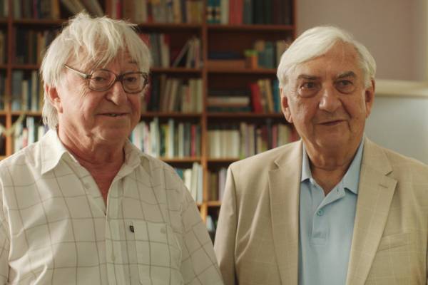 03.04.26 20.00  Kolik bláznivých příběhů se může odehrát během jednoho krásného léta v jednom neobyčejném městě? Na to odpoví tvůrce Žen v běhu, divácky nejúspěšnějšího českého filmu v novodobé historii. Tentokrát režisér Martin Horský do své nové čistokrevné komedie obsadil opravdu zábavnou hereckou partu.