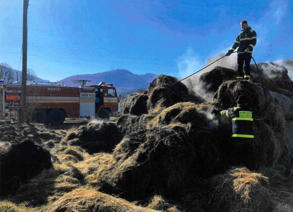 v Brusne 15.3.2026, požiar senníka