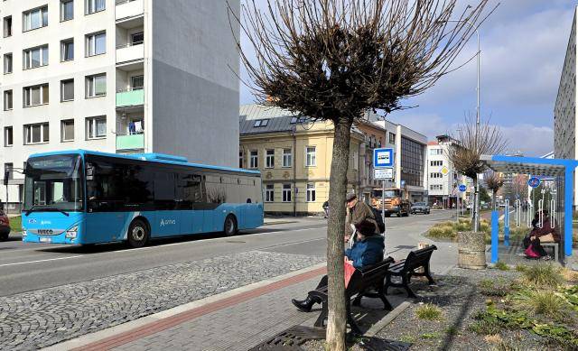 Vedení města Přerova bylo informováno o závažném incidentu řidiče městské autobusové dopravy, který pod vlivem alkoholu včera v podvečer mezi Přerovem a Žeravicemi sjel ze silnice a narazil do stromu. Při nehodě nebyl nikdo zraněn.                               Číst dál...