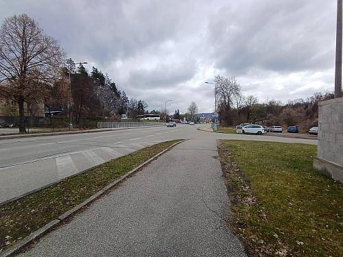 Zkoušíme nové možnosti, jak lépe chránit město před povodněmi, ve středu 8. dubna od 16.00 hodin na Chvalšinské ulici u pneuservisu.