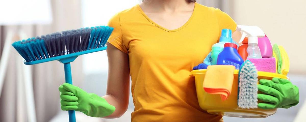 Obec Lipník pořádá brigádu    Úklid KD Lipník po rekonstrukci  Bohaté občerstvení pro pracující zajištěno    Předem děkujeme za účast a vaši pomoc        KDY  15.7. 2023 od 8:00 (pokud dojdete krapet později, tak nevadí)    KDE  KD Lipník