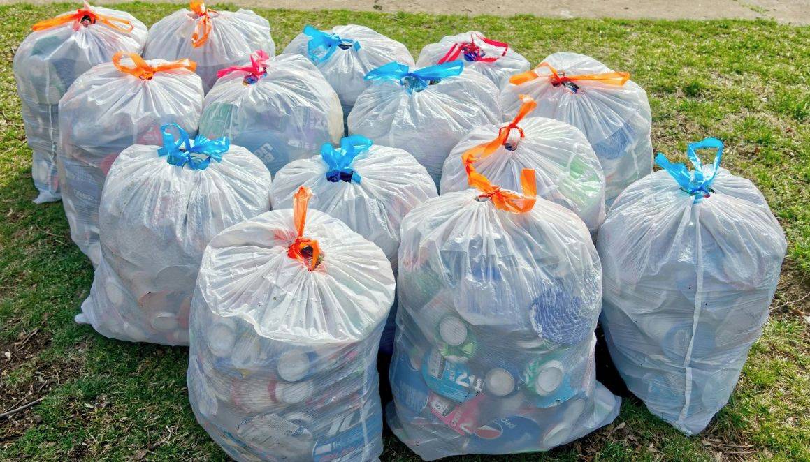 Zlín - Jak to bude se svozem odpadu v čase prodlouženého svátečního víkendu? Na Velký pátek budou Technické služby Zlín zajišťovat svoz odpadu beze změn, tedy stejně jako v běžný pracovní den. Ostatní služby však budou mimo provoz, sběrné dvory zůstanou uzavřeny.