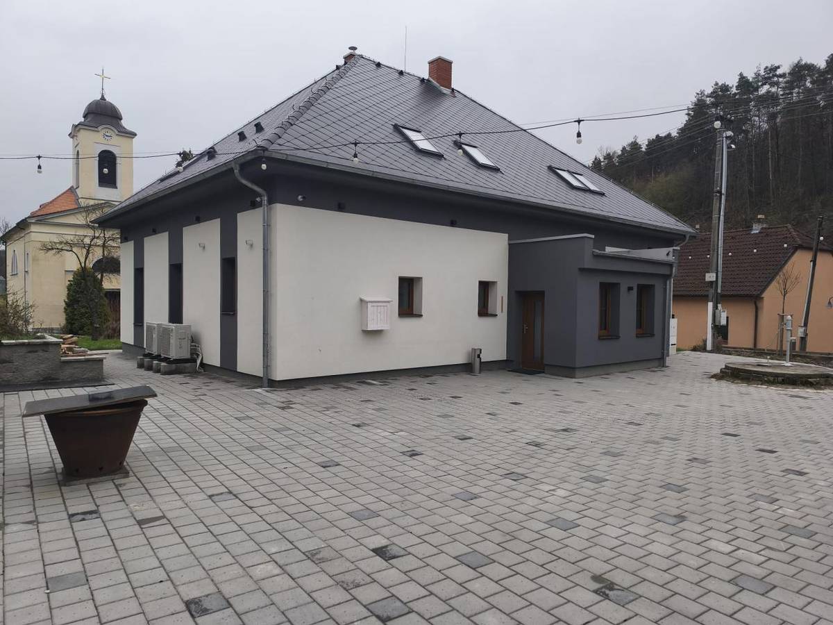 Odkaz na článek o Komunitním volnočasovém centru v naší obci.