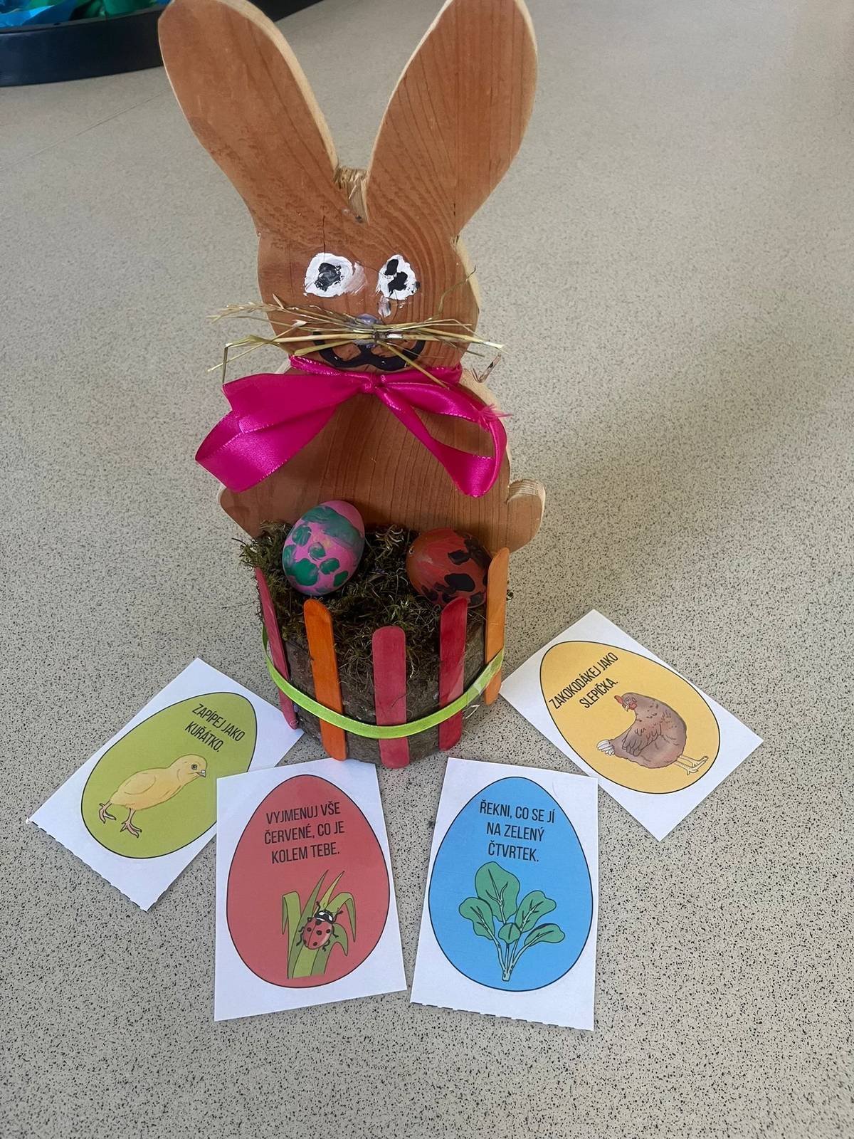 Užijte si Velikonoce s dětmi při procházce přírodou. Začátek velikonoční stezky je u MŠ Řetová a vede krátkou cestou plnou úkolů po barevných kraslicích.  V cíli bude na děti čekat i malá odměna. Stezka bude přístupná od 2. dubna do středy 8. dubna 2026.