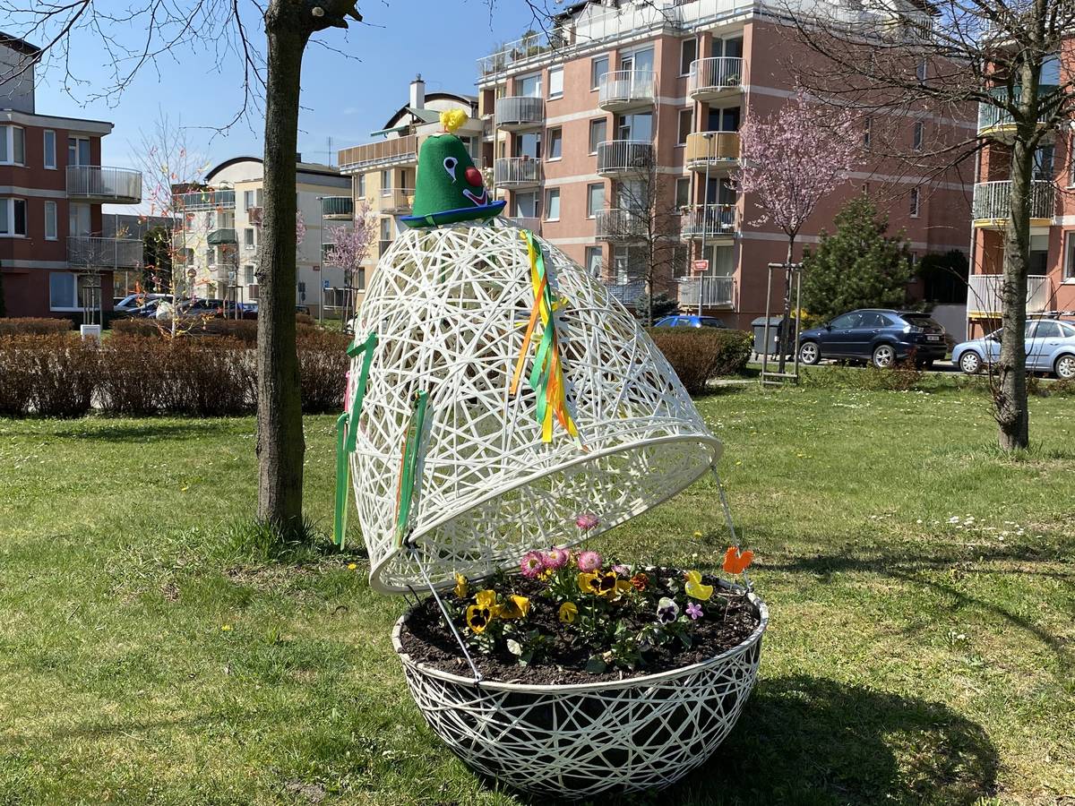 Městská část přeje všem krásné Velikonoce, hodně zdraví, dobré nálady, mnoho pohody a jarní energie.