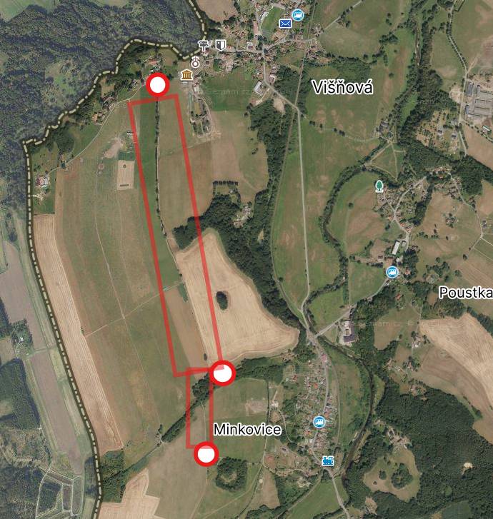 Do konce dubna 2026 je uzavřená vrchní cesta mezi Višňovou a Minkovicemi z důvodu probíhající rekonstrukce. Respektujte zákaz vjezdu a neobjíždějte zákaz přes okolní pozemky, jsou soukromé. Děkujeme za spolupráci.