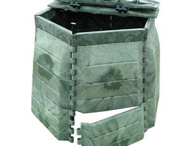 V rámci dotace „Rozšíření systému odpadového–oběhového hospodářství v obci“ jsme pořídili 50 kompostérů o objemu 1100 l.  Kompostéry budou občanům poskytovány zdarma. Zájemci se mohou hlásit na e-mailu mistostarosta@zelesice.eu nebo telefonicky (viz kontakty na webu obce).