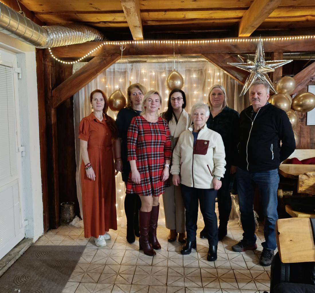 Minulý rok priniesol veľa aktivít pod patronátom MSSČK Teplička nad Váhom, výsledkom ktorých boli pozitívne ohlasy na činnosť jeho členov.Nesmierne ich potešili, ale zároveň sú pre nich záväzkom a silnou motiváciou do budúcnosti.S tradičným ukončením roka prišlo potvrdenie, že to, čo robia má význam