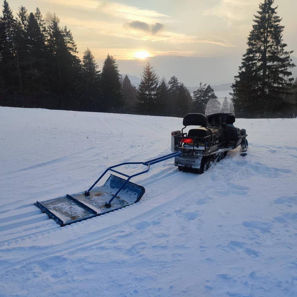 Činnosť TJ Straník svedčí o tom, že šport a spoločenský život v obci idú ruka v ruke. Členovia Jednoty nezaháľali ani v roku 2025 a zapojili sa do viacerých spoločných aktivít.